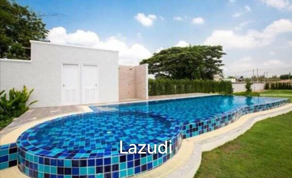 NICE BREEZE 9 ( OFF PLAN ) : Colonial Style 2 Bed Villa