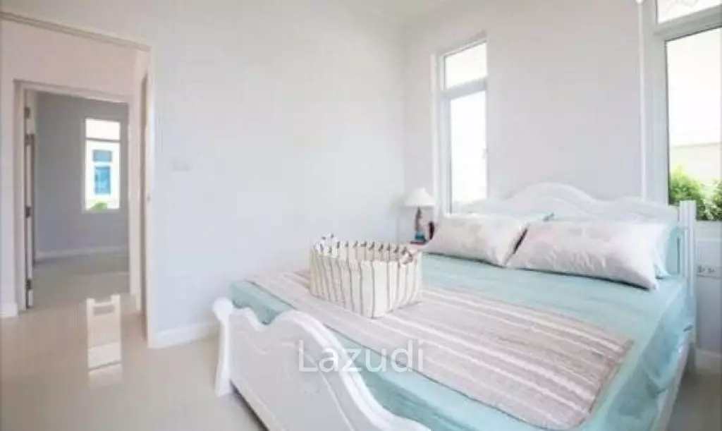 NICE BREEZE 9 ( OFF PLAN ) : Colonial Style 2 Bed Villa