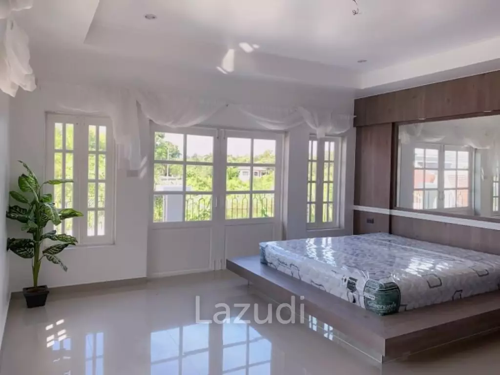 Pool Villa for Sale at Temple lake Village