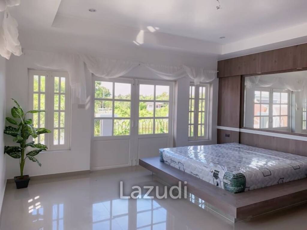 Pool Villa for Sale at Temple lake Village