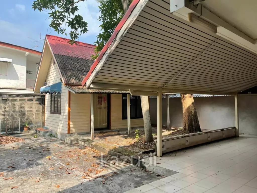 6 Bedroom 4 Bathroom Land With Structure For Sale