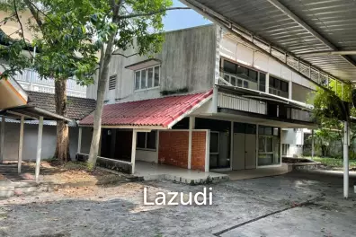 6 Bedroom 4 Bathroom Land With Structure For Sale