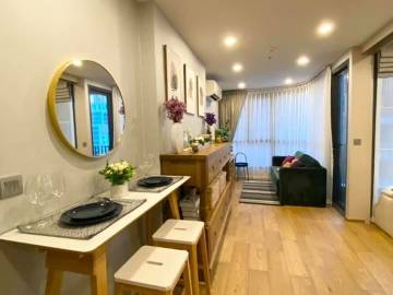 1 Bed 1 Bath 35 SQ.M Q Chidlom - Phetchaburi