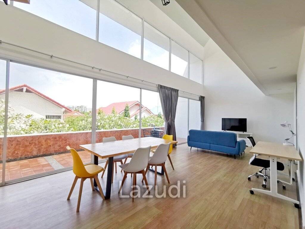 Newly renovated 3 bedrooms duplex for rent at Jomtien