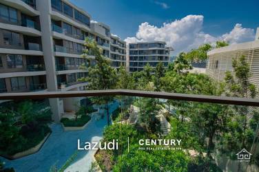 Luxurious 2 bed condo beachfront