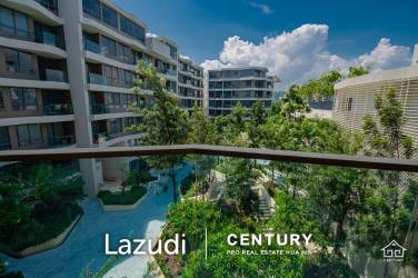 Luxurious 2 bed condo beachfront