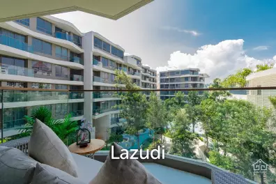 Luxurious 2 bed condo beachfront