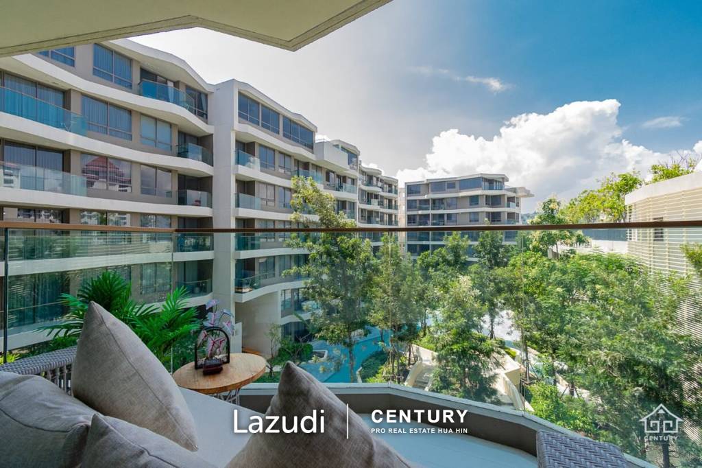 Luxurious 2 bed condo beachfront