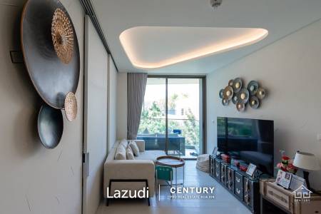 Luxurious 2 bed condo beachfront