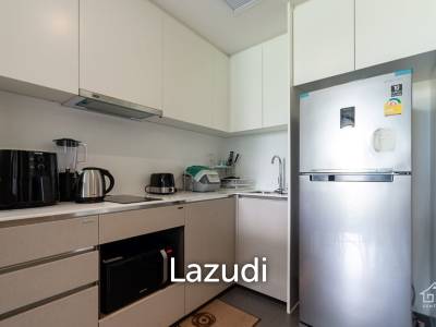 Luxurious 2 bed condo beachfront