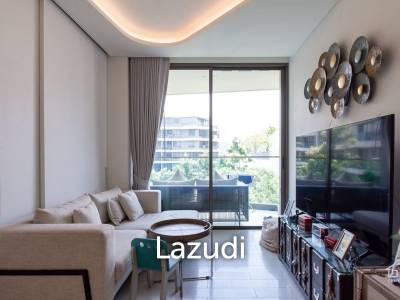 Luxurious 2 bed condo beachfront