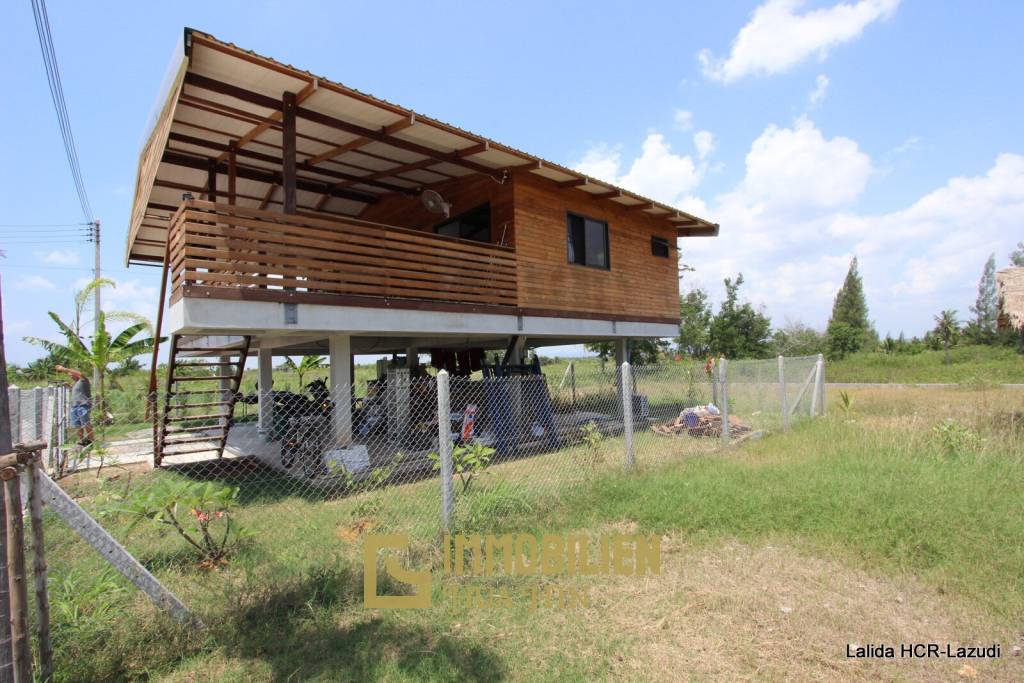 Countryside Thai and Western style house on stilt with open view