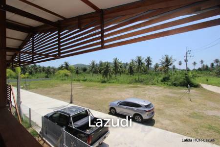 Countryside Thai and Western style house on stilt with open view