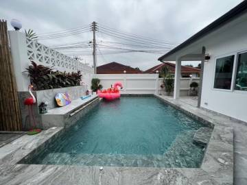 Pool Villa for Sale in Chaiyapruek 2 Pattaya